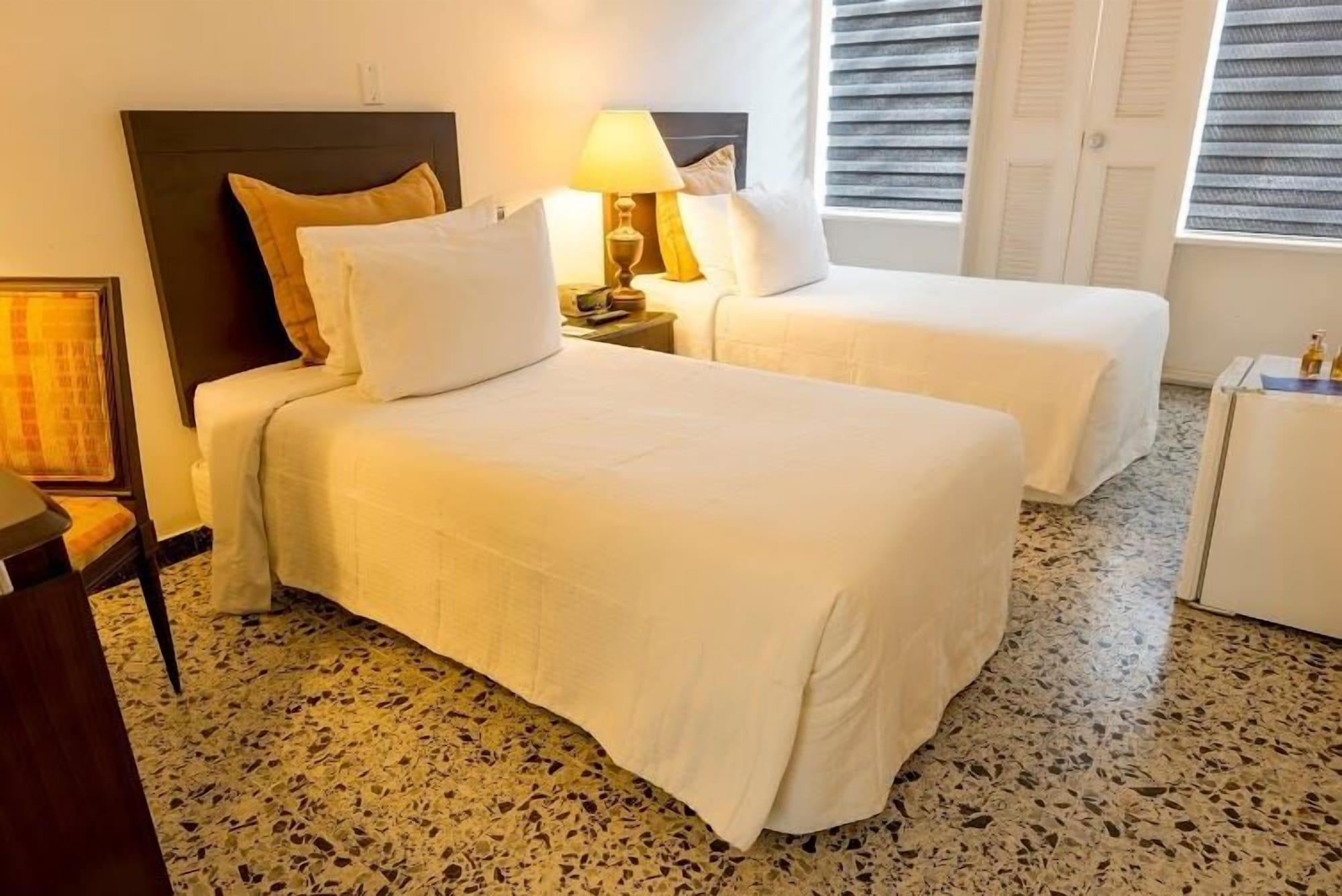 Hotel Tequendama Inn Estacion Buenaventura Bagian luar foto