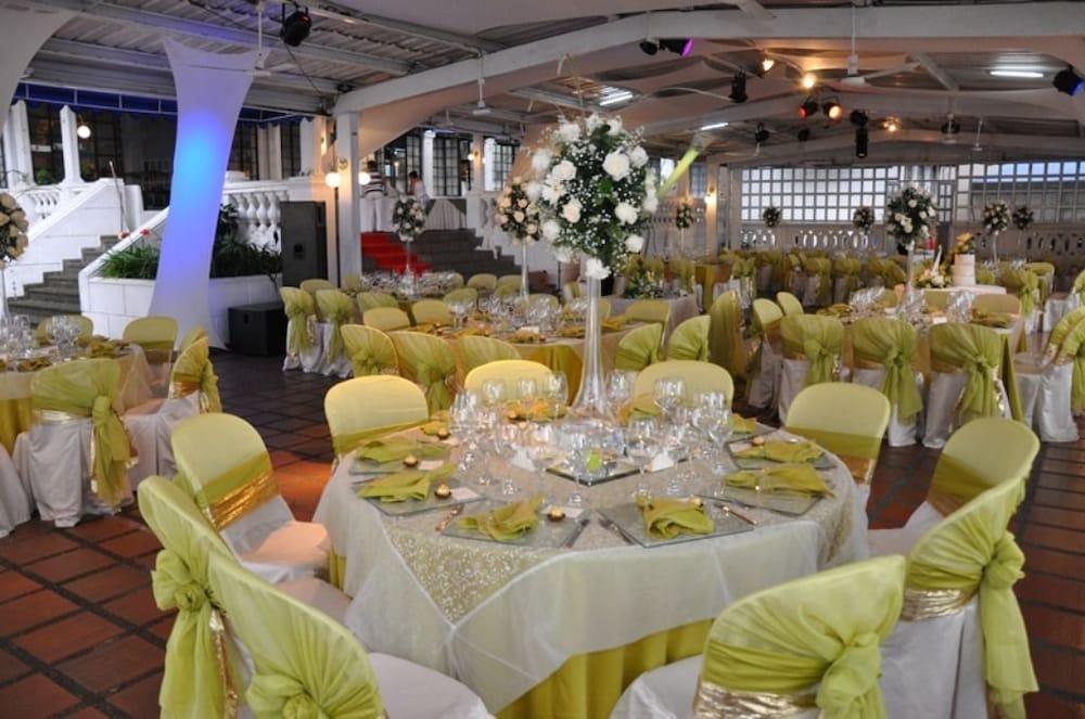 Hotel Tequendama Inn Estacion Buenaventura Bagian luar foto