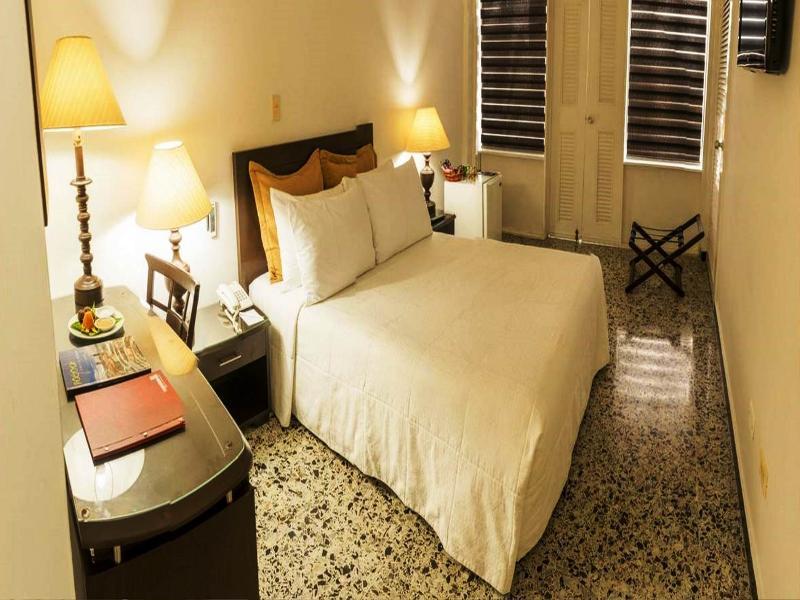 Hotel Tequendama Inn Estacion Buenaventura Bagian luar foto